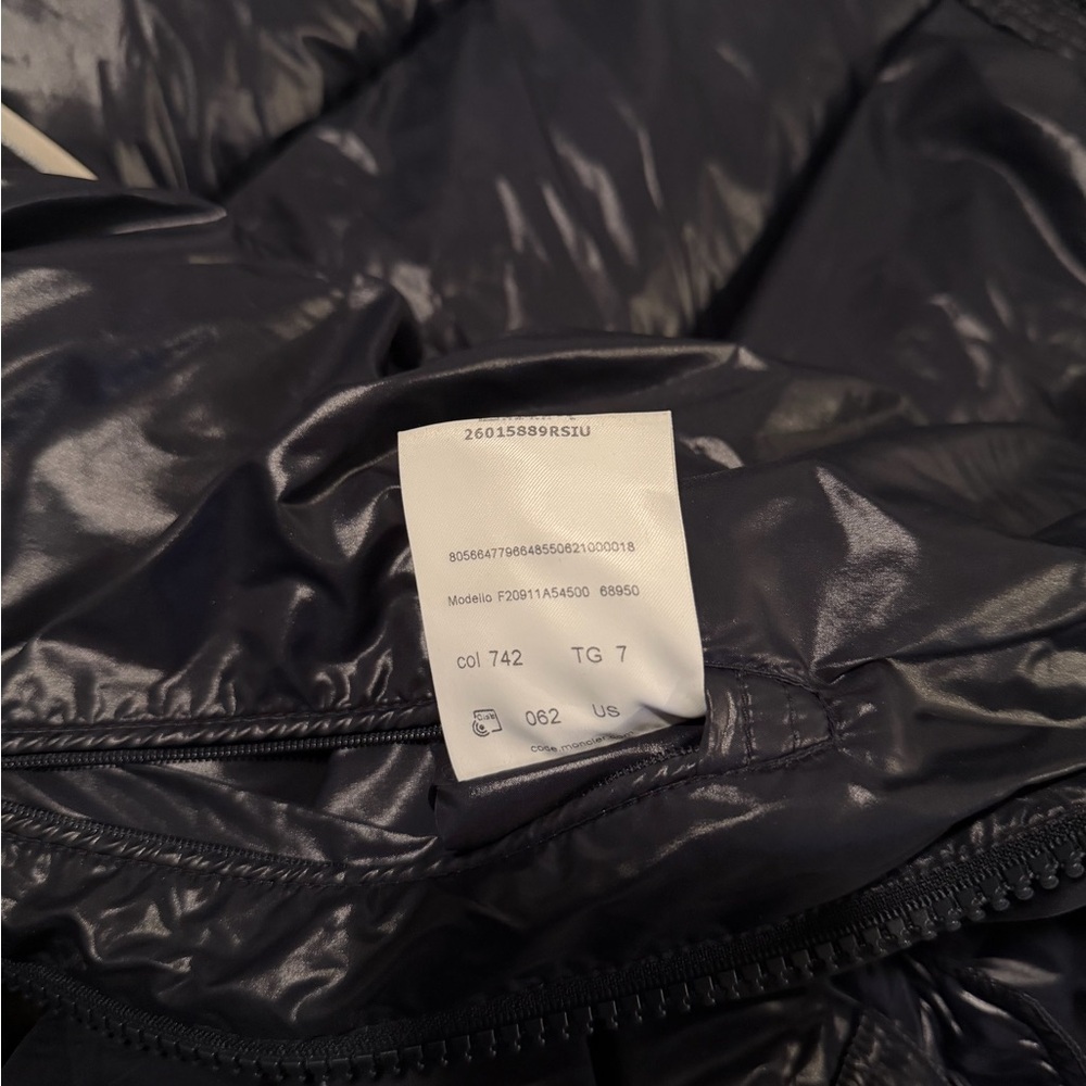Moncler Ecrins Giubbotto Jacket - Picture 10 of 12